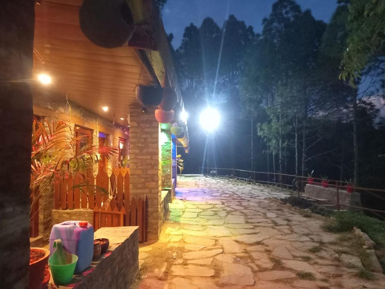 Nature Villaas Basa Homestay Pauri Екстериор снимка