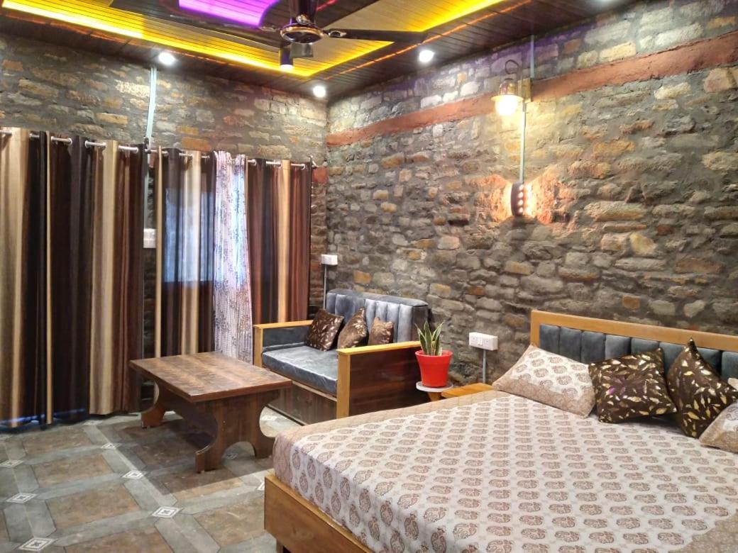 Nature Villaas Basa Homestay Pauri Екстериор снимка