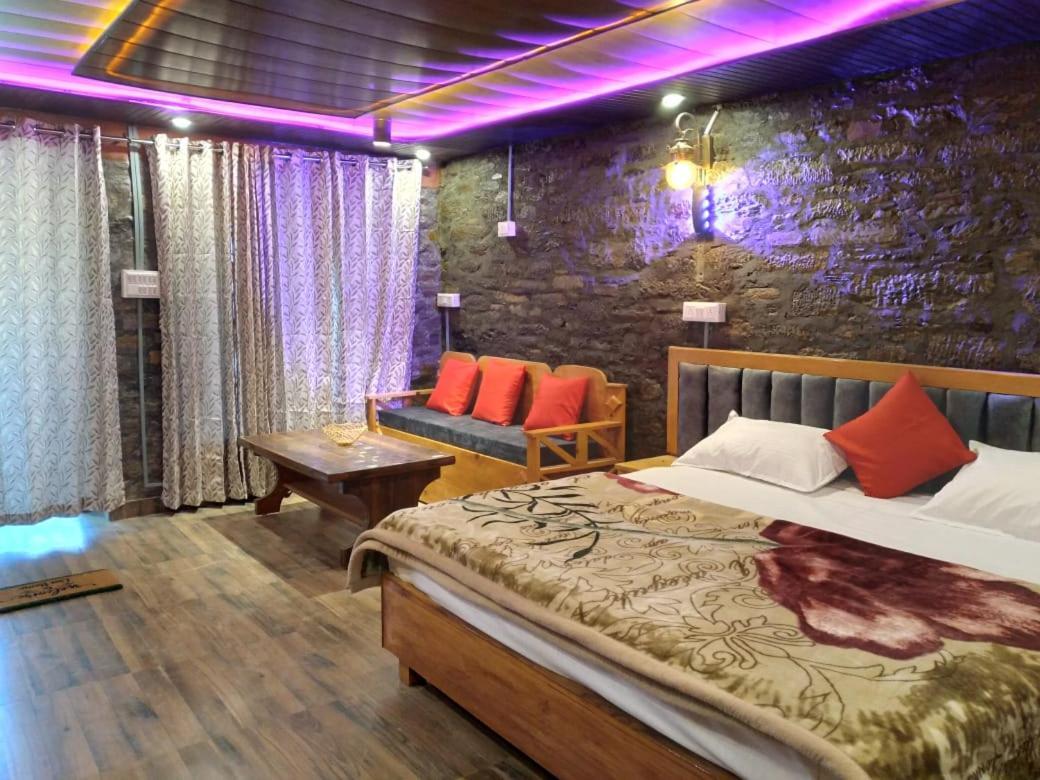Nature Villaas Basa Homestay Pauri Екстериор снимка