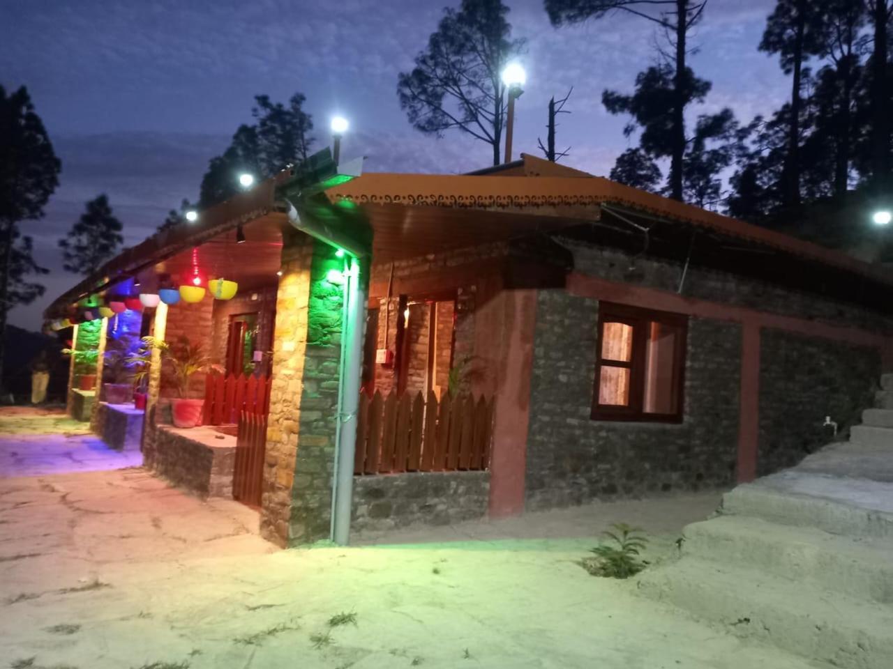 Nature Villaas Basa Homestay Pauri Екстериор снимка