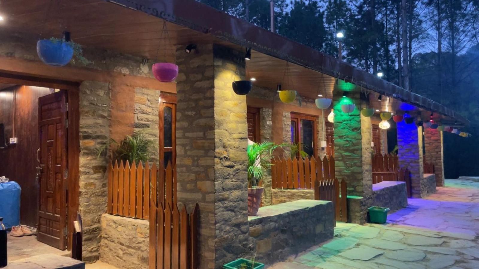 Nature Villaas Basa Homestay Pauri Екстериор снимка