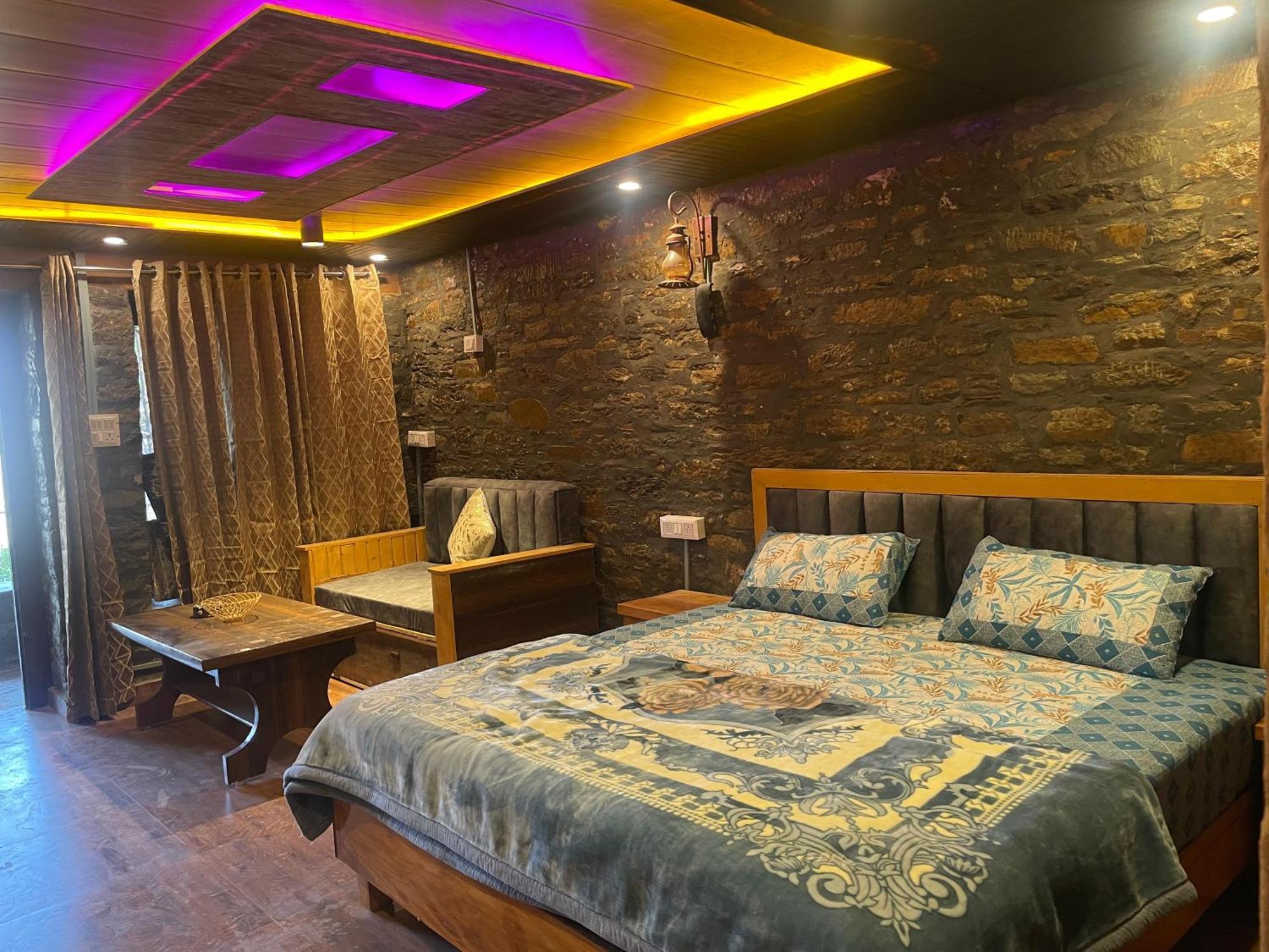 Nature Villaas Basa Homestay Pauri Екстериор снимка