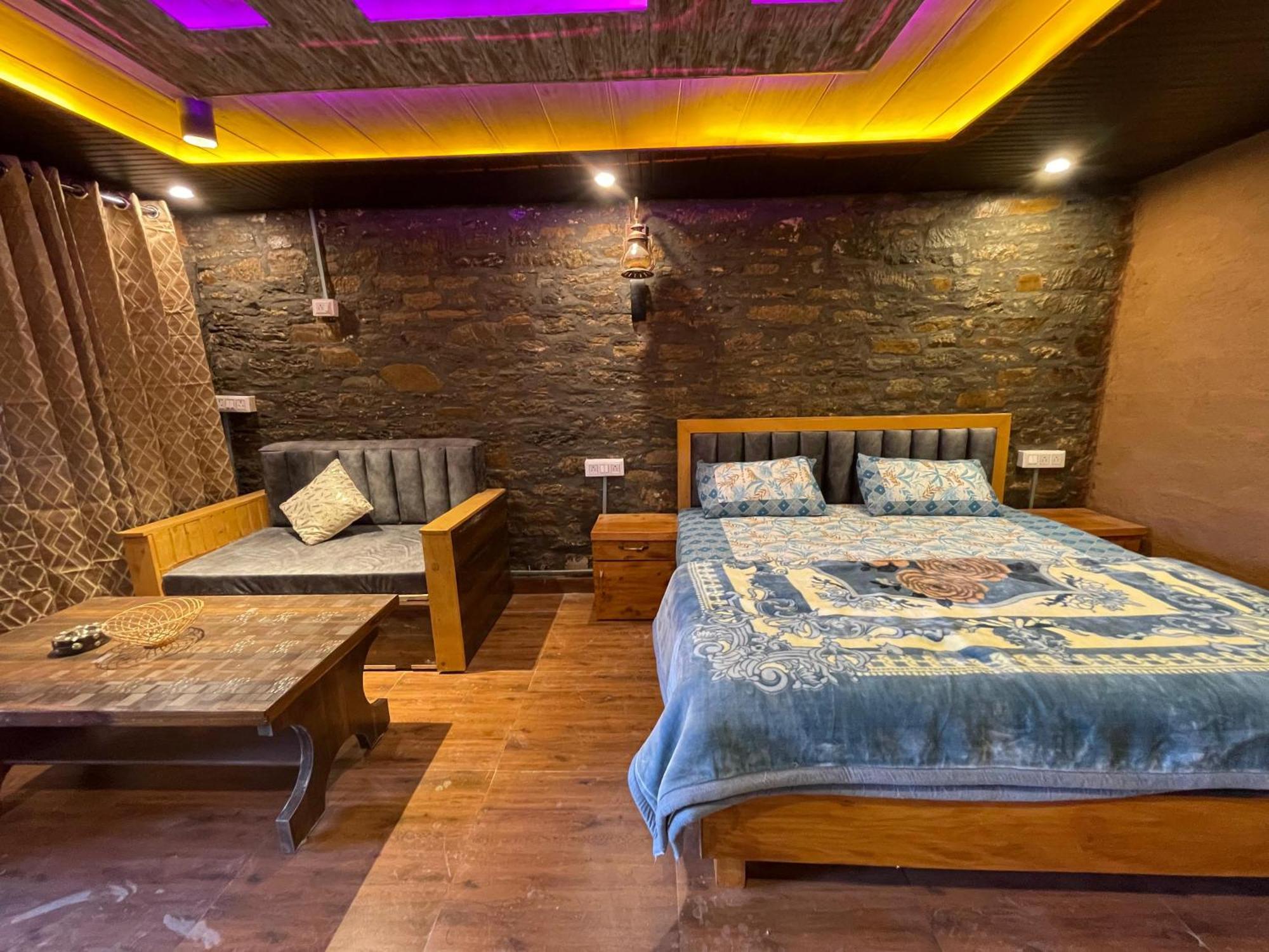 Nature Villaas Basa Homestay Pauri Екстериор снимка